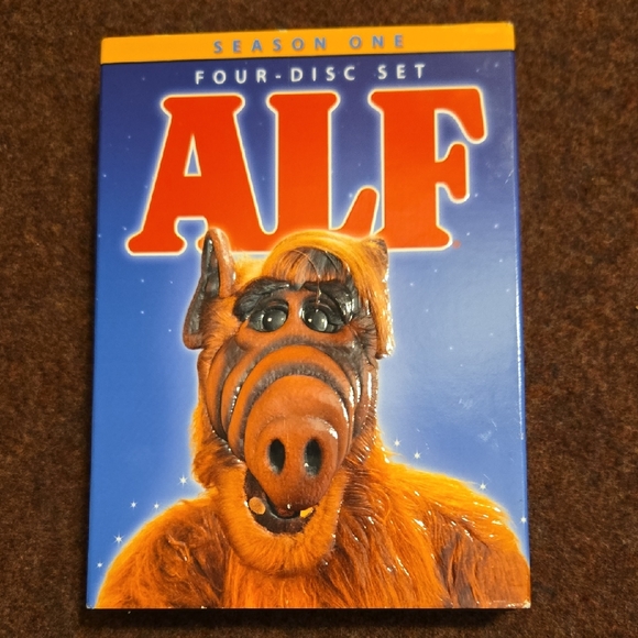 ALF Season One 4 Disc DVD Set - Picture 1 of 6